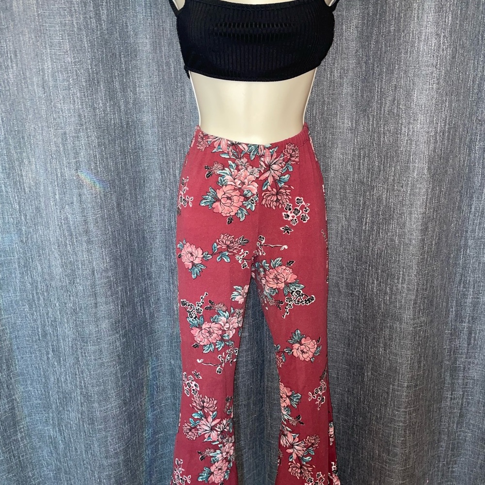 Floral Women's Pants in Red - Picture 2 of 2